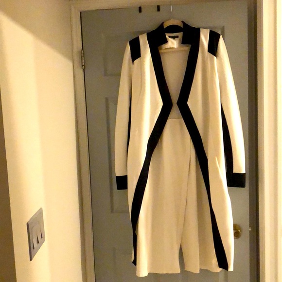 Amanda Maria white/black trench - Picture 1 of 4